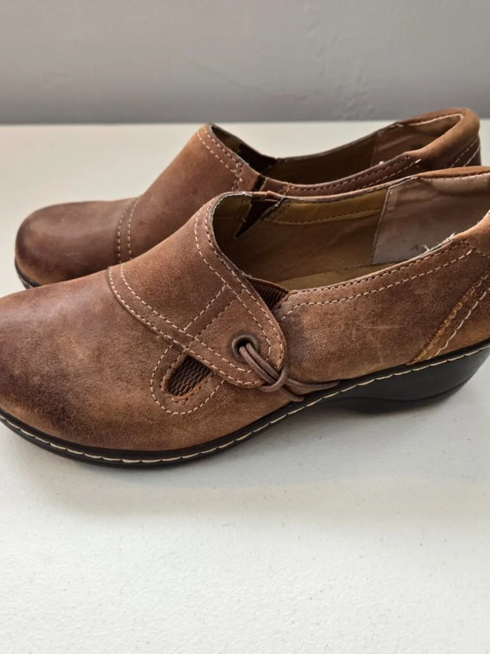 Softspots Women's 7.5W Leather Brown Slip On Ankle Bootie